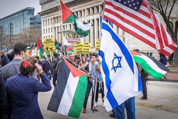 800px-2017.03.26_Anti-Israel_Protest_Washington_DC_USA_01949_32857528933