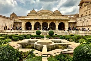 Baburs_Garden_Charbagh_08-scaled