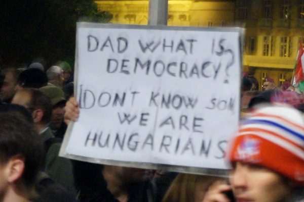 Case-on-Hungary_body