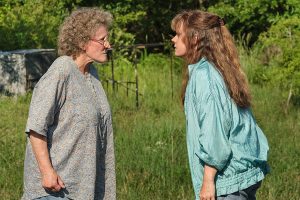 Hillbilly-Elegy-Glenn-Close-Amy-Adams-2