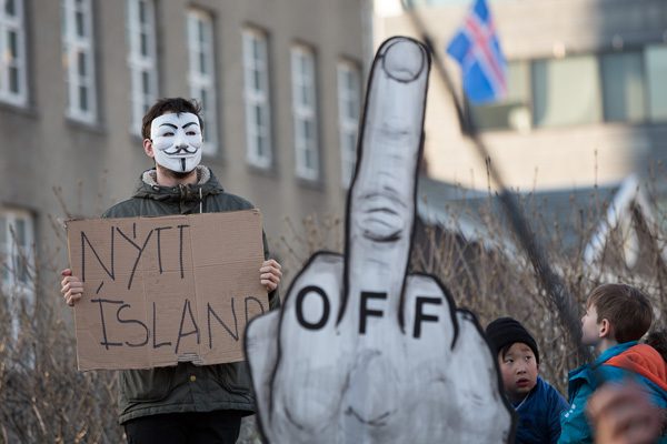 Iceland-protest_body