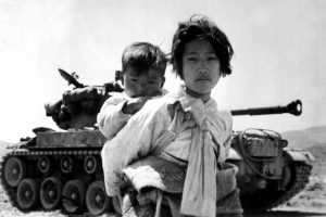 KoreanWarRefugeeWithBaby_0