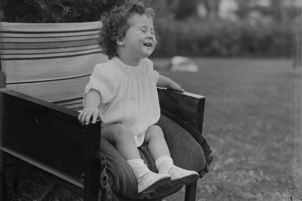 Portrait_of_baby_sitting_in_a_chair_AM_79173-1