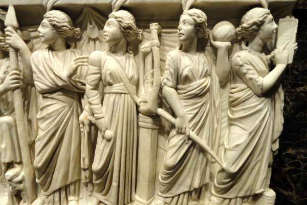 Roman_sarcophagus_detail_Rome_240-260_CE_-_Nelson-Atkins_Museum_of_Art_-_DSC08219-scaled