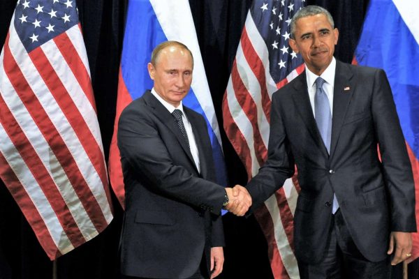Vladimir_Putin_and_Barack_Obama_2015-09-29_01