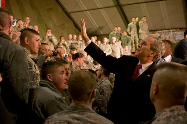 president-george-w-bush-waves-to-military-members-762422